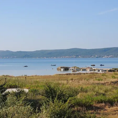 Apartmani Visnjic Sukosan Exterior photo