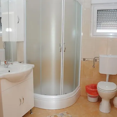 Apartmani Visnjic Sukosan Exterior photo