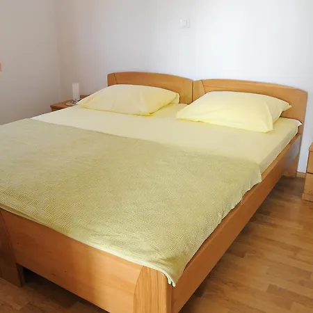 Apartmani Visnjic Sukosan Exterior photo
